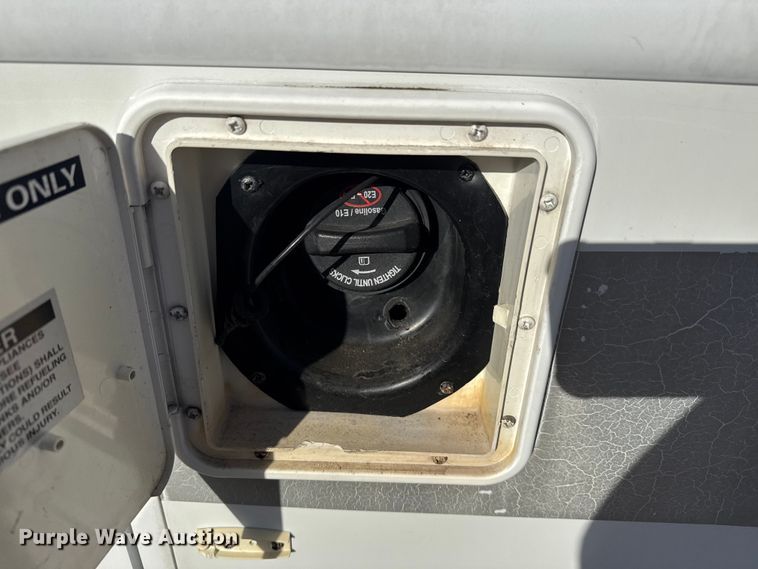 image for item EG1894 2011 Four Winds International Windsport 30Q RV