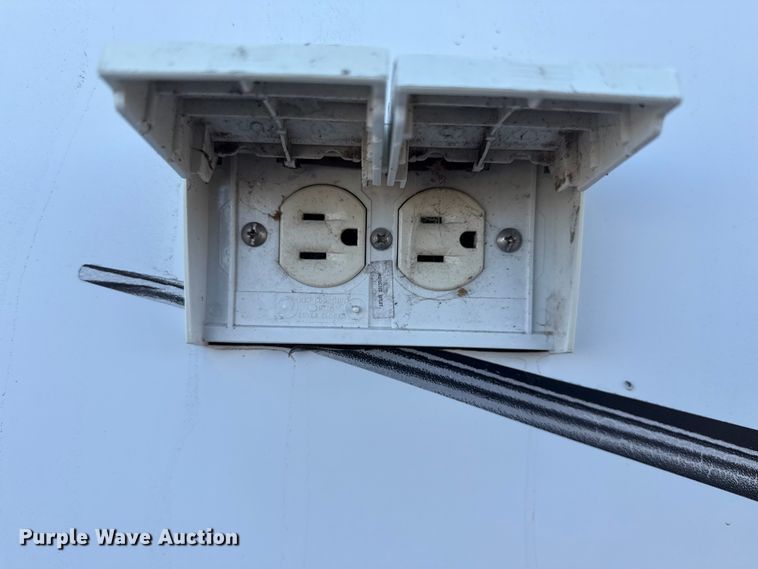 image for item EG1894 2011 Four Winds International Windsport 30Q RV