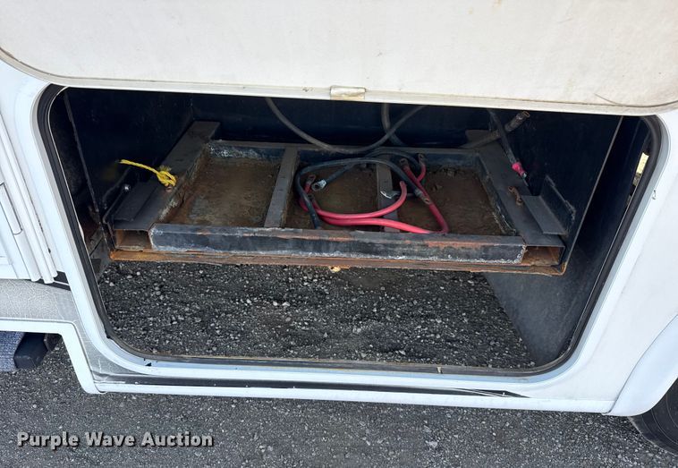 image for item EG1894 2011 Four Winds International Windsport 30Q RV