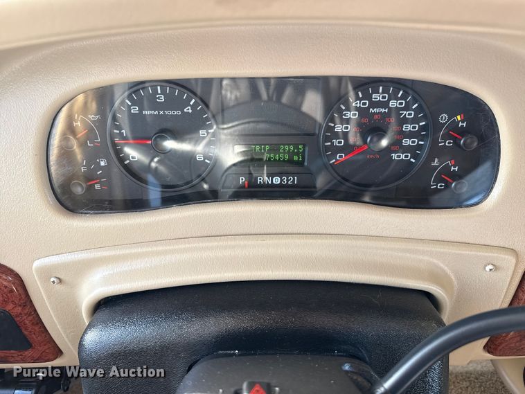 image for item EG1894 2011 Four Winds International Windsport 30Q RV