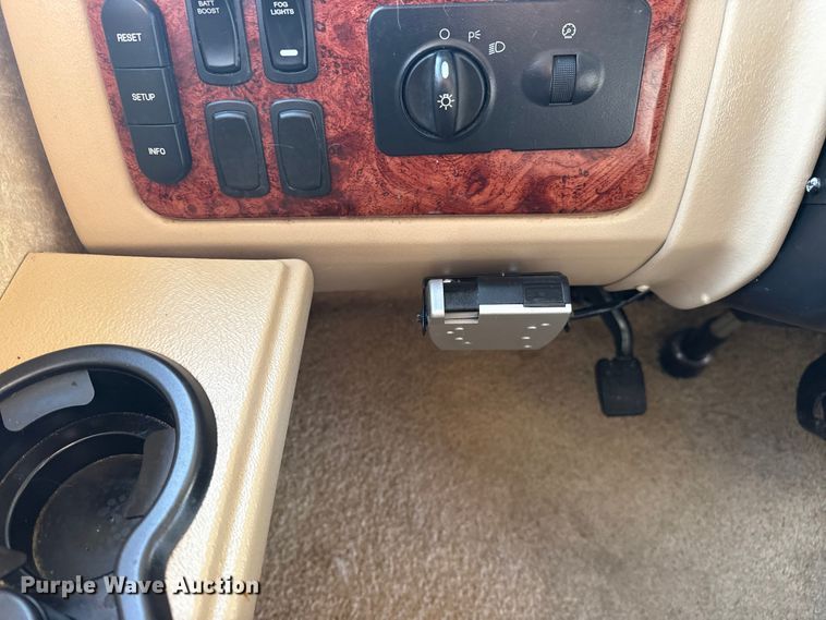 image for item EG1894 2011 Four Winds International Windsport 30Q RV