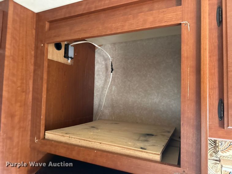 image for item EG1894 2011 Four Winds International Windsport 30Q RV