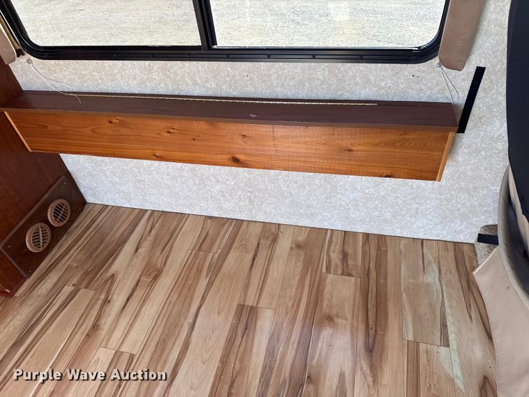 image for item EG1894 2011 Four Winds International Windsport 30Q RV