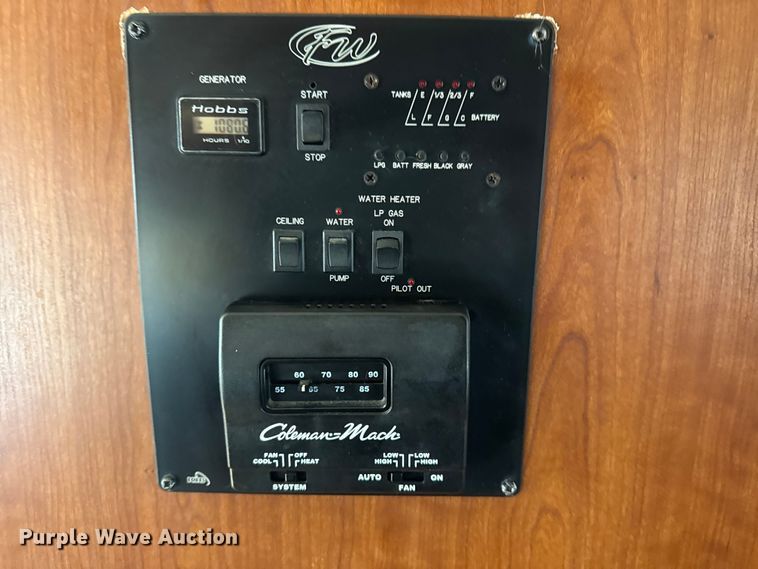 image for item EG1894 2011 Four Winds International Windsport 30Q RV