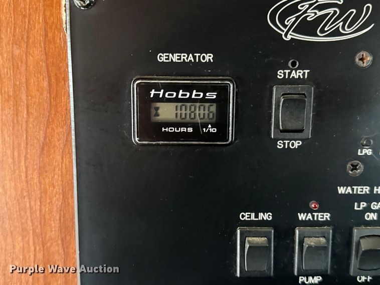 image for item EG1894 2011 Four Winds International Windsport 30Q RV