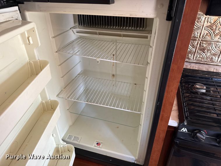 image for item EG1894 2011 Four Winds International Windsport 30Q RV