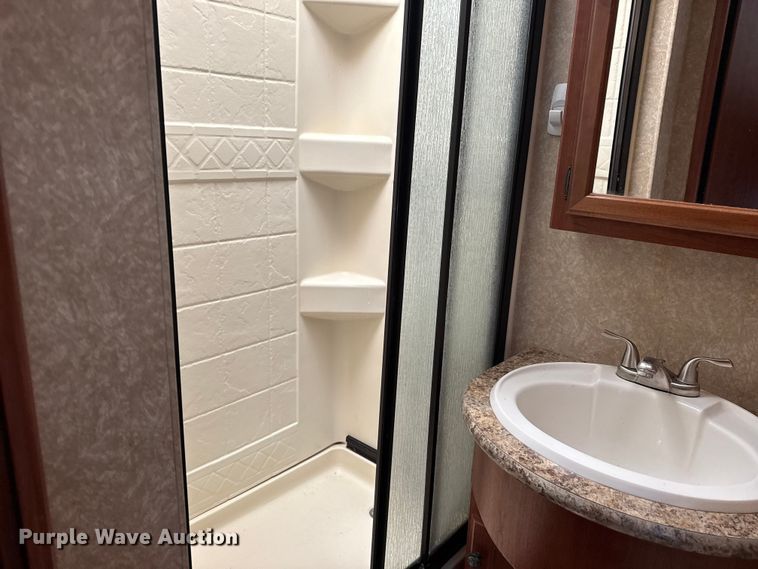 image for item EG1894 2011 Four Winds International Windsport 30Q RV