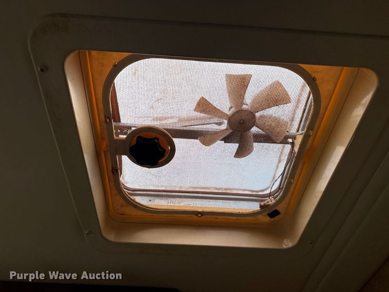 image for item EG1894 2011 Four Winds International Windsport 30Q RV