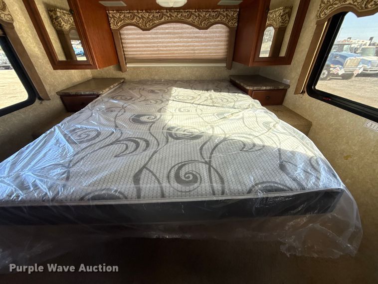 image for item EG1894 2011 Four Winds International Windsport 30Q RV