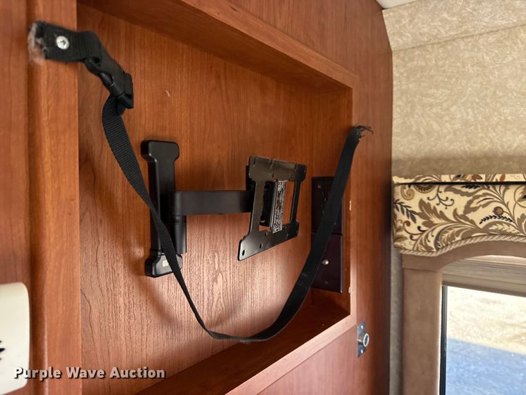 image for item EG1894 2011 Four Winds International Windsport 30Q RV