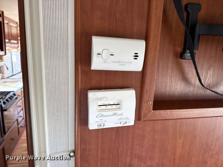 image for item EG1894 2011 Four Winds International Windsport 30Q RV