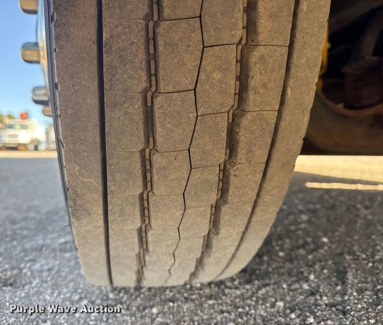 image for item EG1894 2011 Four Winds International Windsport 30Q RV