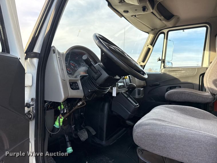 image for item EG1911 2018 International 4300 