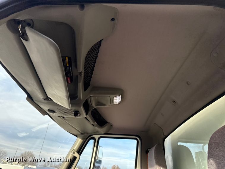 image for item EG1911 2018 International 4300 