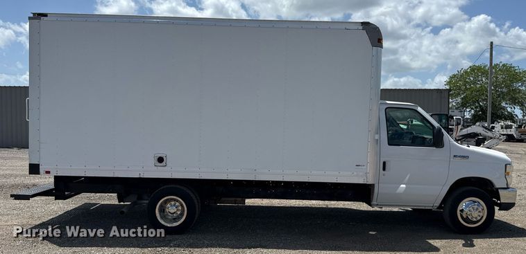 image for item EG5949 2012 Ford E450 box truck