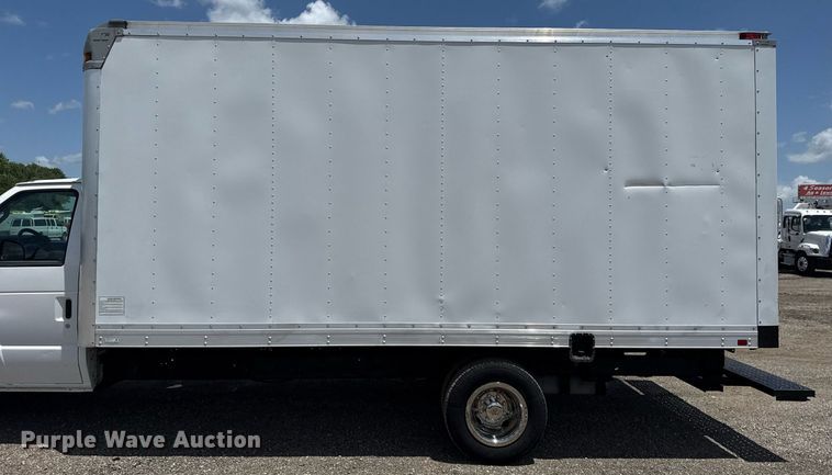 image for item EG5949 2012 Ford E450 box truck