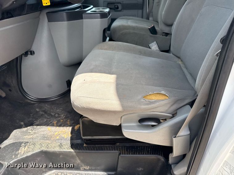 image for item EG5949 2012 Ford E450 box truck