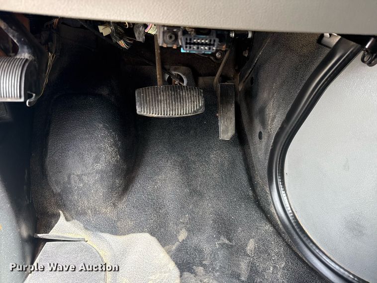 image for item EG5949 2012 Ford E450 box truck