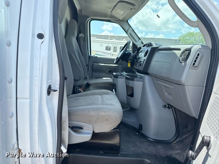 image for item EG5949 2012 Ford E450 box truck