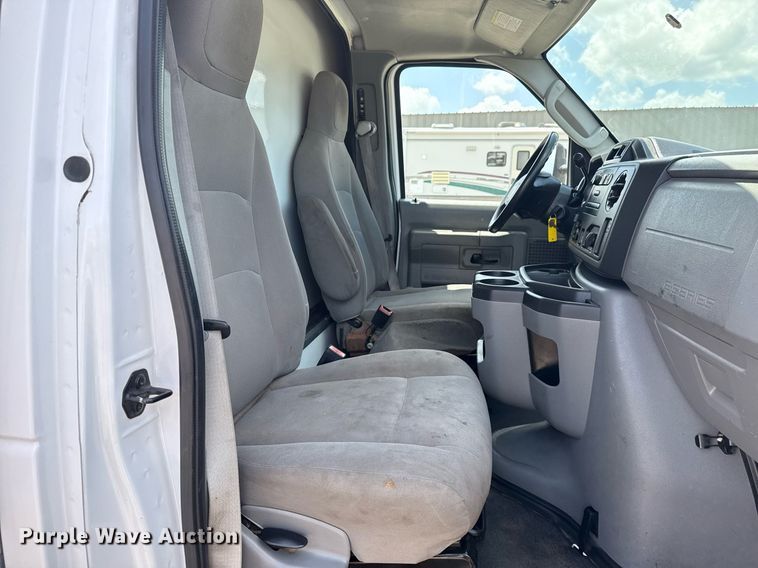 image for item EG5949 2012 Ford E450 box truck