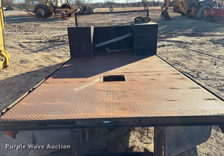 image for item EG8318 Flat bed