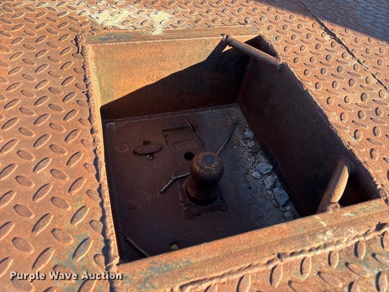 image for item EG8318 Flat bed