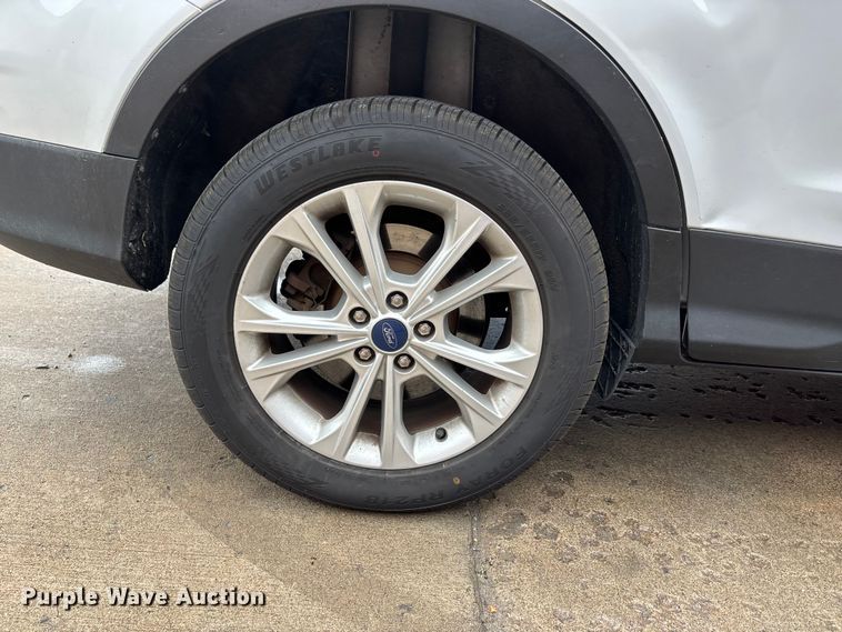 image for item EJ7701 2017 Ford Escape SUV