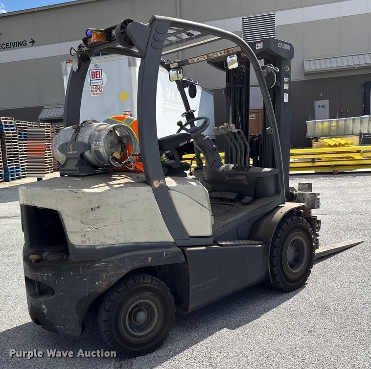 image for item EM6111 2012 Crown C51050-50 forklift