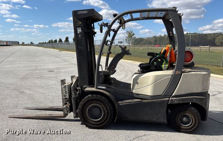 image for item EM6111 2012 Crown C51050-50 forklift