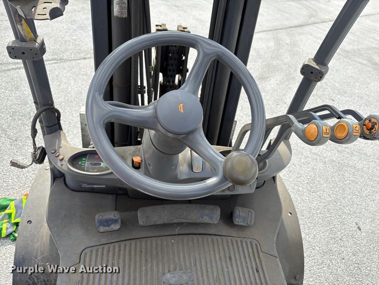 image for item EM6111 2012 Crown C51050-50 forklift