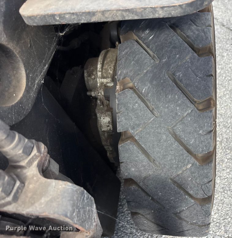 image for item EM6111 2012 Crown C51050-50 forklift