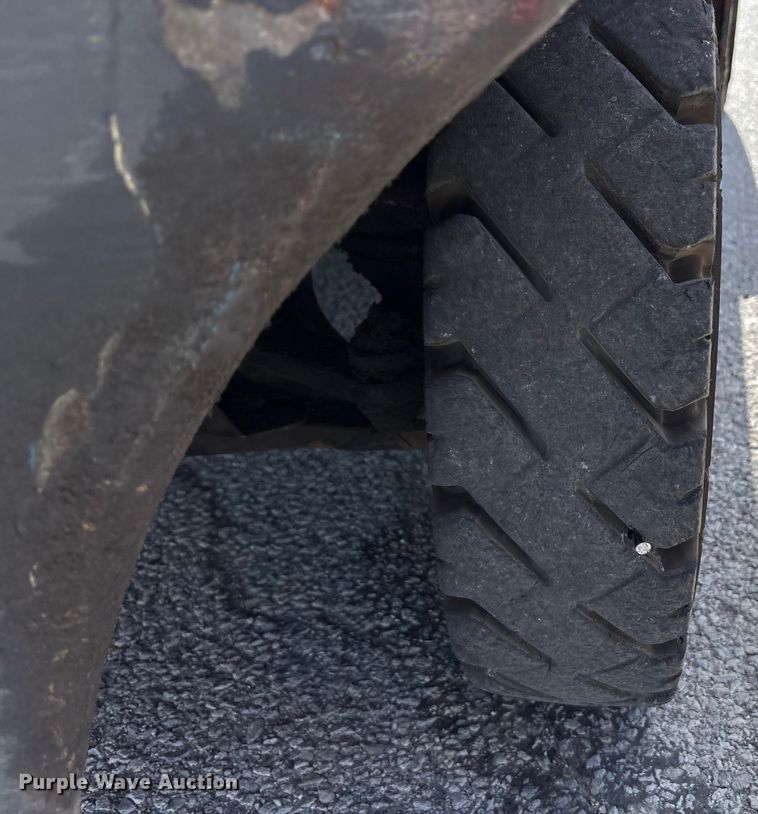 image for item EM6111 2012 Crown C51050-50 forklift