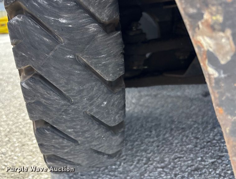 image for item EM6111 2012 Crown C51050-50 forklift