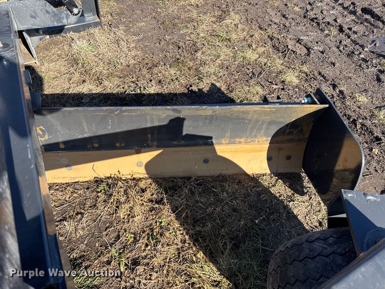 image for item EN0132 2024 LandHonor GM-12-96W skid steer grader