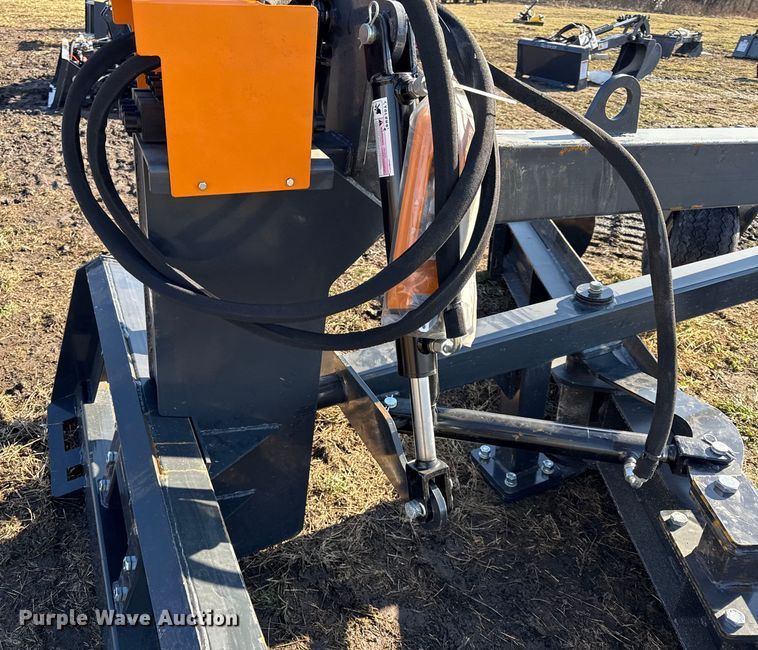 image for item EN0132 2024 LandHonor GM-12-96W skid steer grader