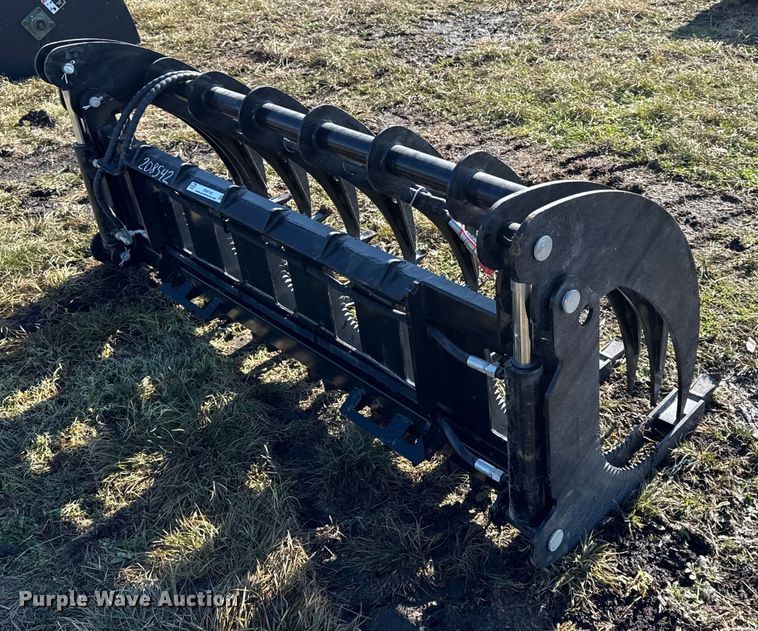 image for item EN0142 2025 Giyi CLG72 skid steer rock grapple bucket