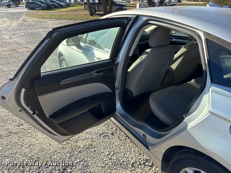 image for item EN0155 2017 Ford Fusion 