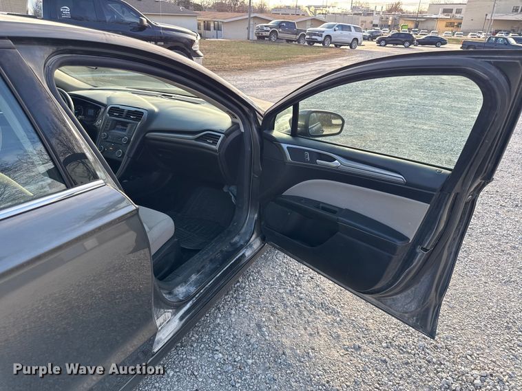 image for item EN0156 2017 Ford Fusion 