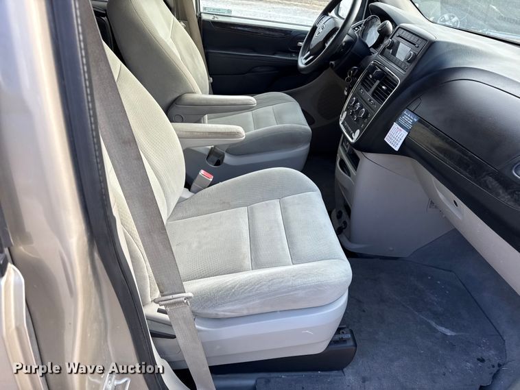 image for item EN0158 2014 Dodge Grand Caravan handicap accessible van