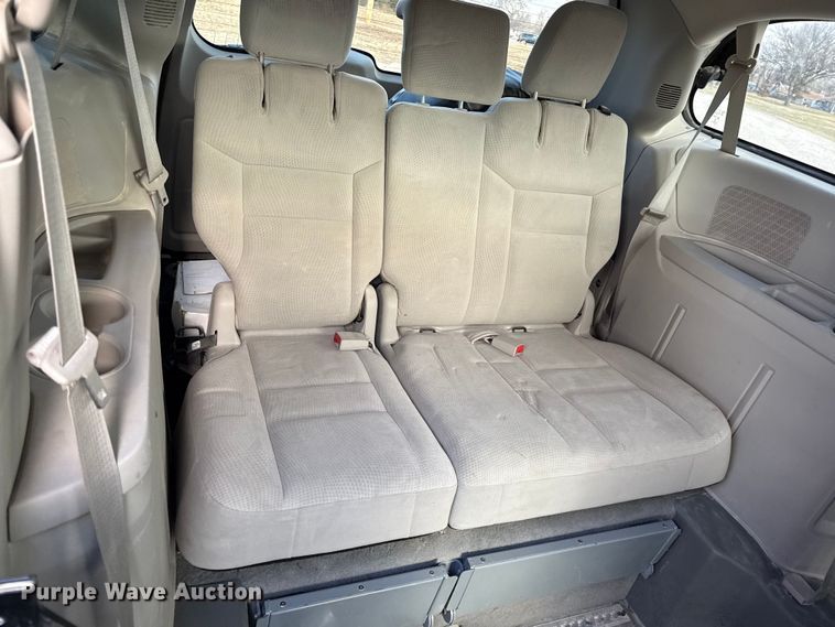 image for item EN0158 2014 Dodge Grand Caravan handicap accessible van