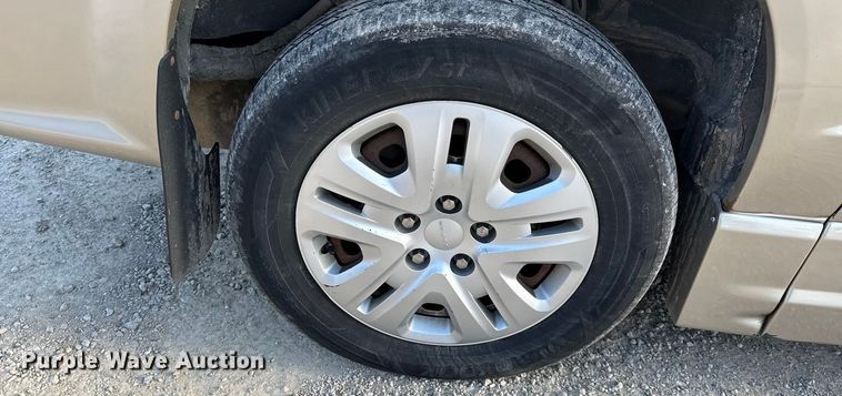 image for item EN0158 2014 Dodge Grand Caravan handicap accessible van