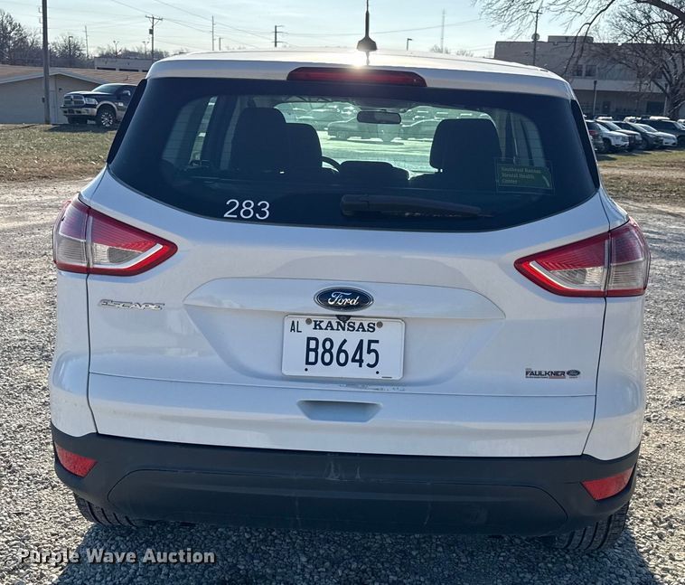 image for item EN0159 2016 Ford Escape SUV