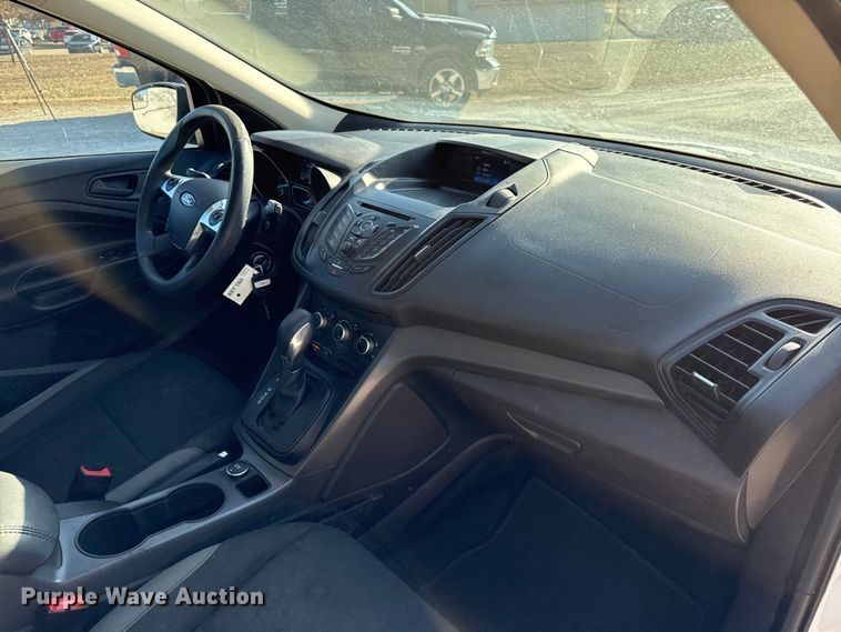 image for item EN0159 2016 Ford Escape SUV