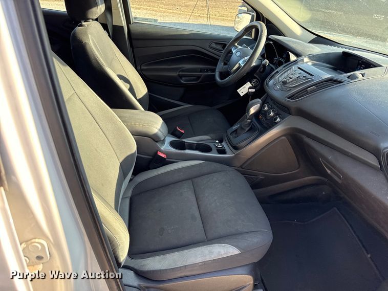 image for item EN0159 2016 Ford Escape SUV