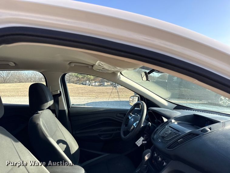 image for item EN0159 2016 Ford Escape SUV