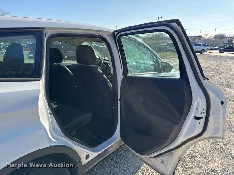 image for item EN0159 2016 Ford Escape SUV