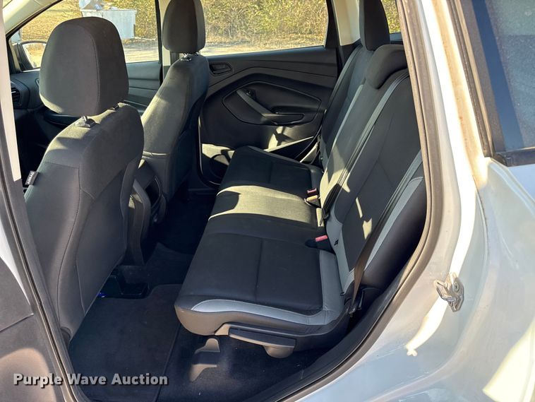 image for item EN0159 2016 Ford Escape SUV