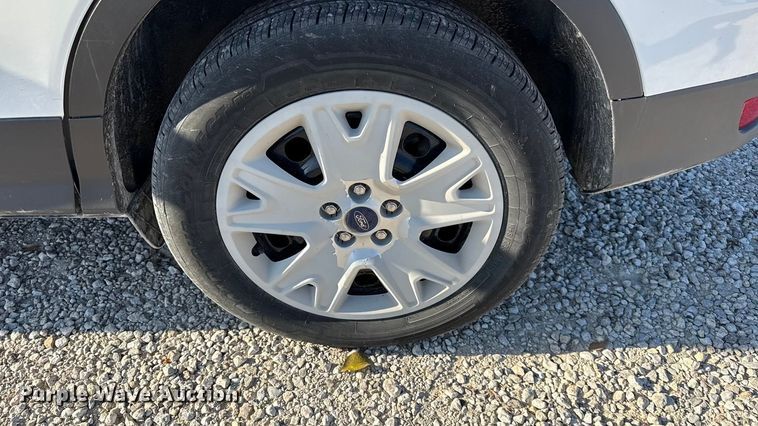 image for item EN0159 2016 Ford Escape SUV