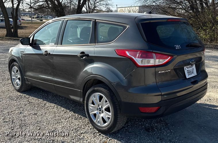 image for item EN0160 2016 Ford Escape SUV