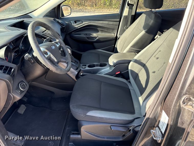 image for item EN0160 2016 Ford Escape SUV